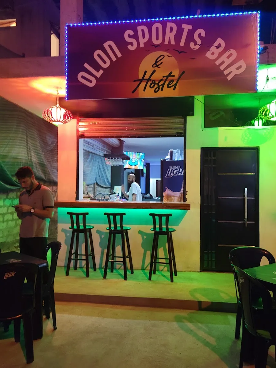 Olon Sports Bar & Hostel gallery 2