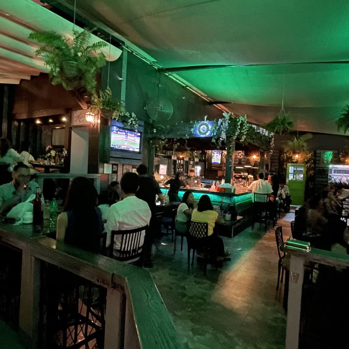 Maruja Bar & Food & Coffee — Av. Gustavo Meju00eda Ricart 50, Santo Domingo 10127, Dominican Republic