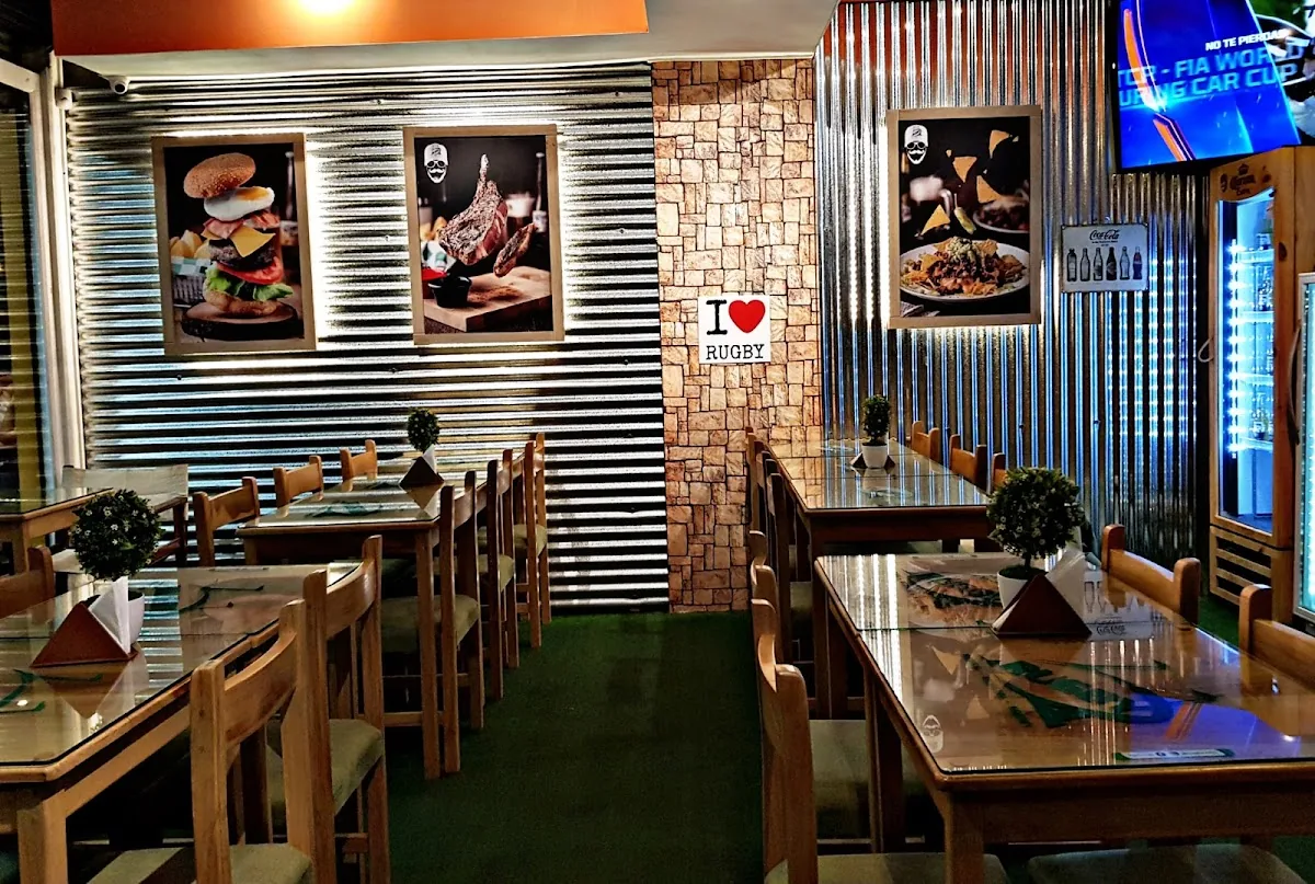 RUGBY Gʀɪʟʟ-Bᴜʀɢᴇʀ-Sᴘᴏʀᴛ gallery 2