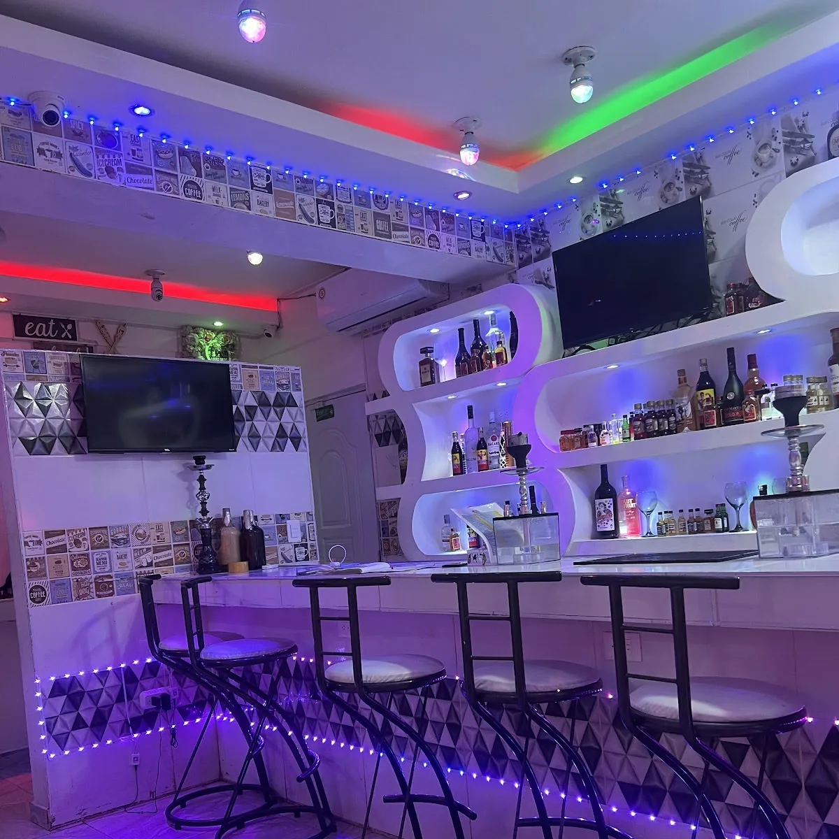 KPA Restaurante & Sports Bar (Los Minas) — La Calle, Hector J. Diaz 19, Santo Domingo Este 11903, Dominican Republic