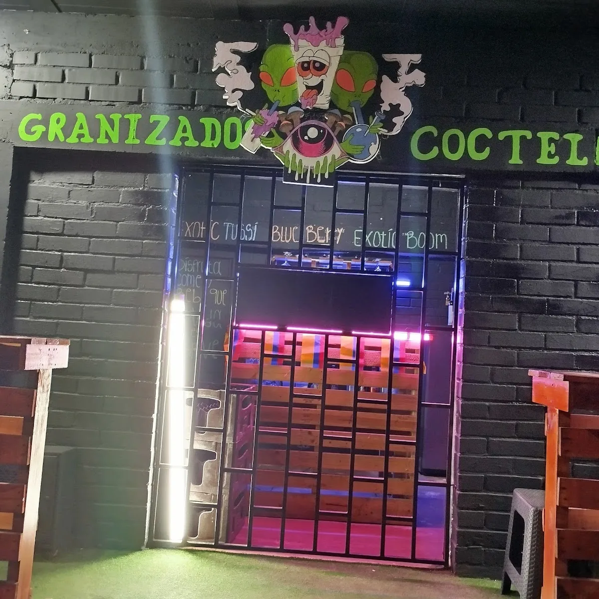 Estanco DONDE SAME Video bar — Br. Puerto Isaac, Buenos Aires, Yumbo, Cali, Valle del Cauca, Colombia