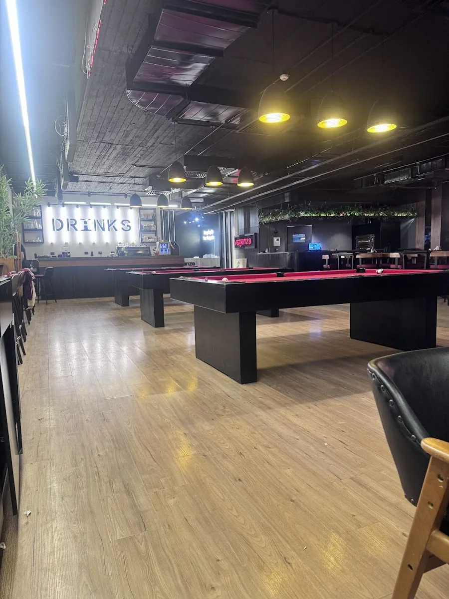 Vaganza Gaming Lounge gallery 3