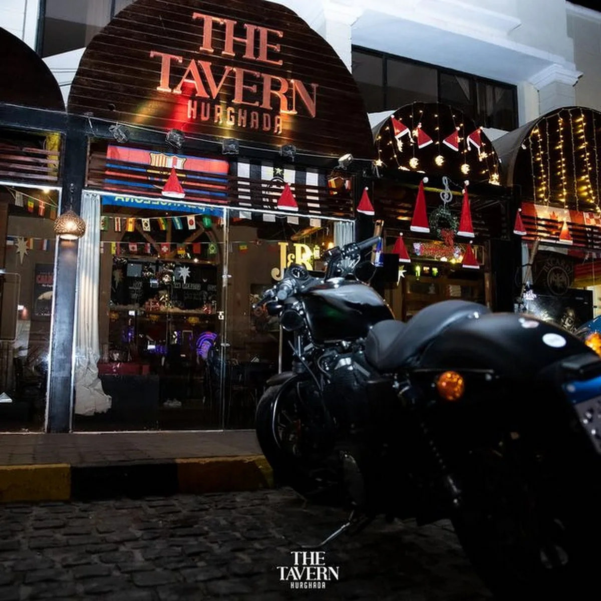 THE TAVERN HURGHADA — u0641u0646u062fu0642 u0635u0646 u0631u0627u064au0632 u0647u0648u0644u064au062fu0627u064au0632u060c u0637u0631u064au0642 u0627u0644u0634u064au0631u0627u062au0648u0646, Hurghada 1, Red Sea Governorate 84511, Egypt