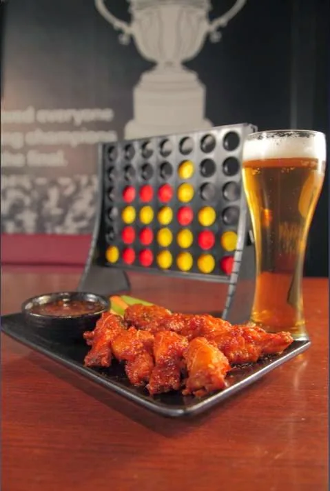 Underdoggs Sports Bar & Grill gallery 3