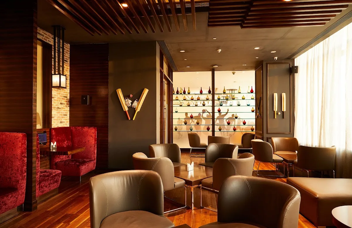 Score – The Sports Bar at Holiday Inn Chennai OMR gallery 2