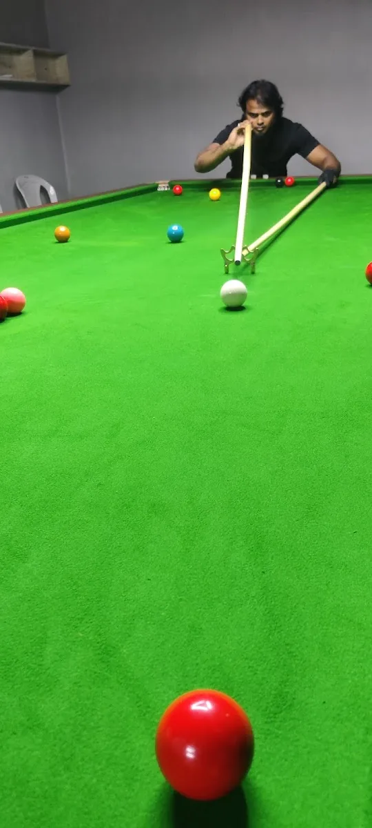 Qbit Sports Club & Snooker Lounge gallery 3