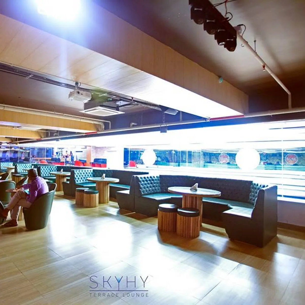 KiiK69 Sports Bar – Gachibowli — Floor No. 4, Sri Tirumala Platinum, Near South Indian public mall, Gachibowli, Hyderabad, Telangana 500081, India