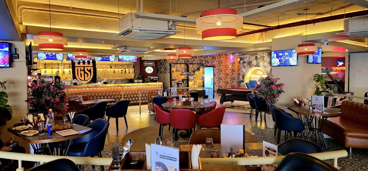 The Grandstand (Restaurant & Sports Bar) gallery 2