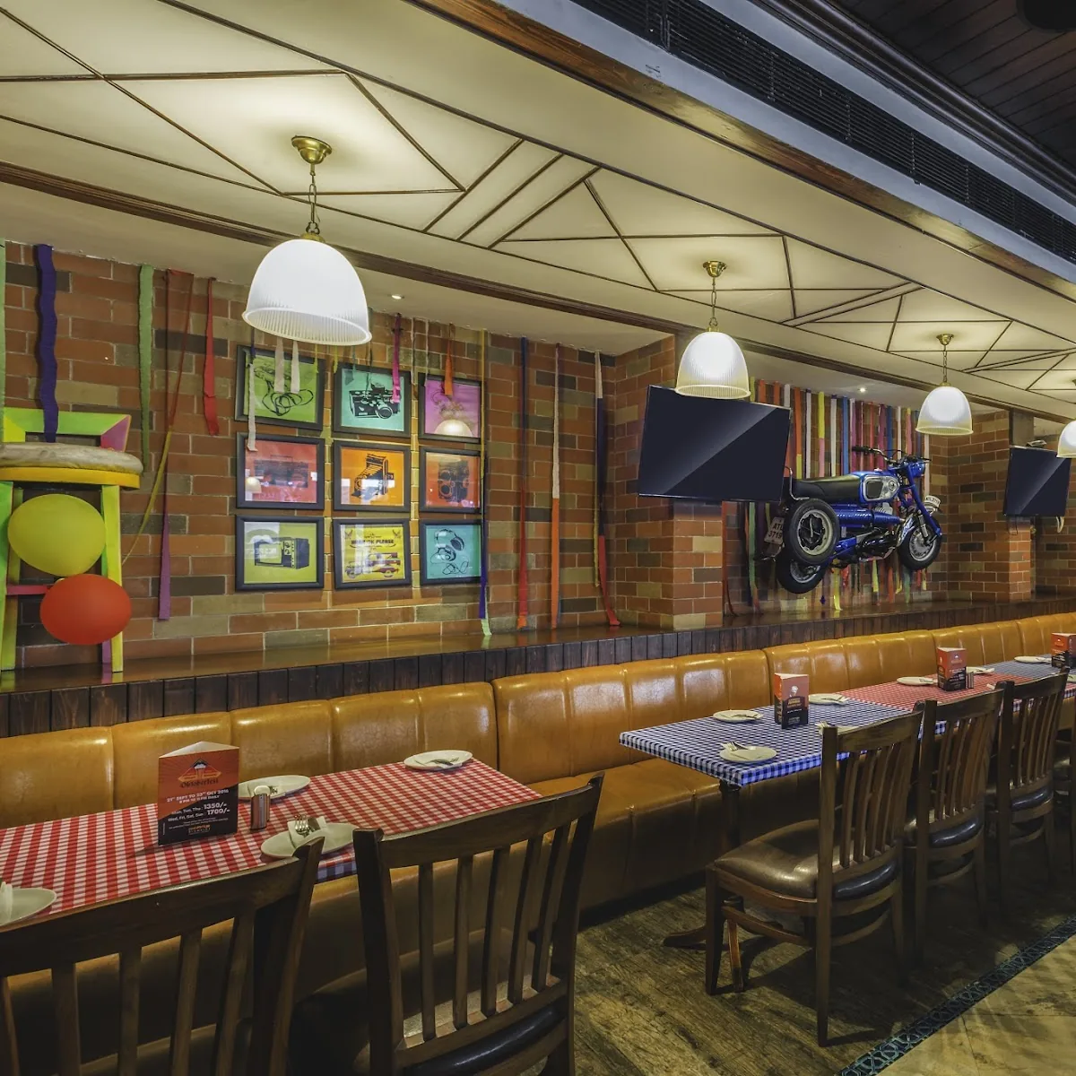 Effingut Koregaon Park – Pune’s most loved craft beer pub — Plot No. 389, Serene Bay, No. 21/A, Lane No. 6, Ashok Chakra Society, Meera Nagar, Koregaon Park, Pune, Maharashtra 411001, India