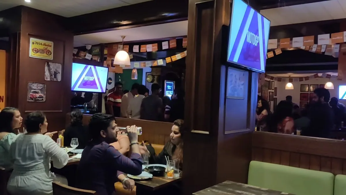 Effingut Koregaon Park – Pune’s most loved craft beer pub gallery 3