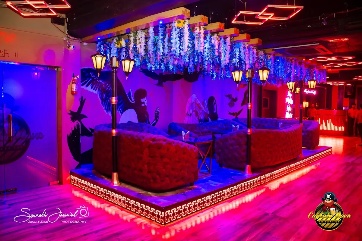 Captain Nova – Bar &Lounge gallery 2