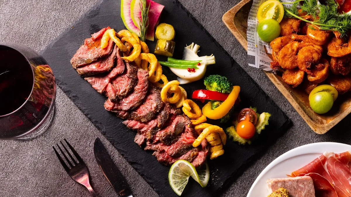 ALCビーフキッチン 川崎店 川崎駅のスポーツバー＆居酒屋 gallery 3