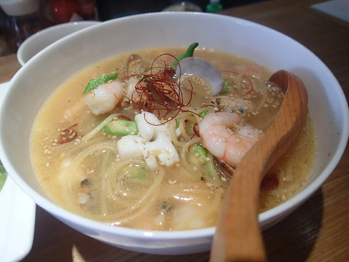 スポーツバー Unit-Two (ユニットツー) gallery 2