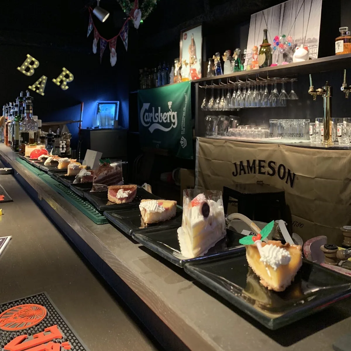 Pool Bar YOLO — Japan, u3012556-0002 Osaka, Naniwa Ward, Ebisuhigashi, 1 Chomeu221222u22125 u30e9u30fbu30d5u30a9u30f3u30c6u6075u7f8eu9808 uff12F