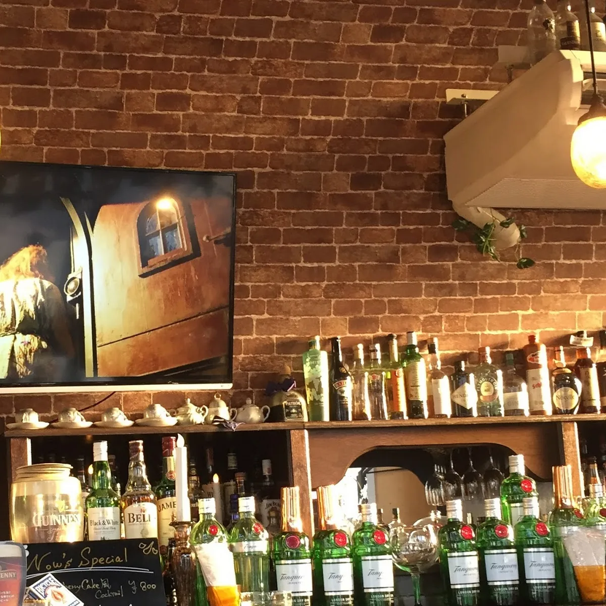 The OLD TOM — 2 Chome-1-5 Kitakawaramachi, Sakai Ward, Sakai, Osaka 590-0076, Japan