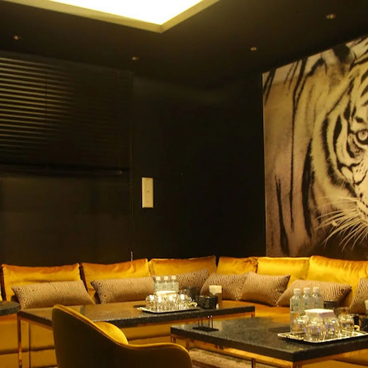 ラピュタ — Japan, u3012064-0805 Hokkaido, Sapporo, Chuo Ward, Minami 5 Jonishi, 4 Chomeu2212uff17u22121, N.Square, 2u968e3u968e