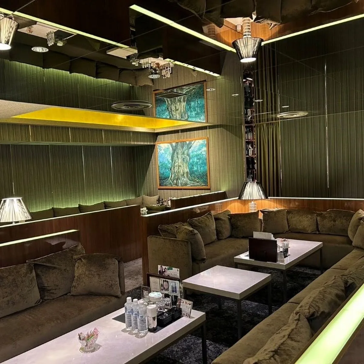 鈴鐘 – ベルベ — Japan, u3012064-0804 Hokkaido, Sapporo, Chuo Ward, Minami 4 Jonishi, 3 Chome, N-Place, 7F