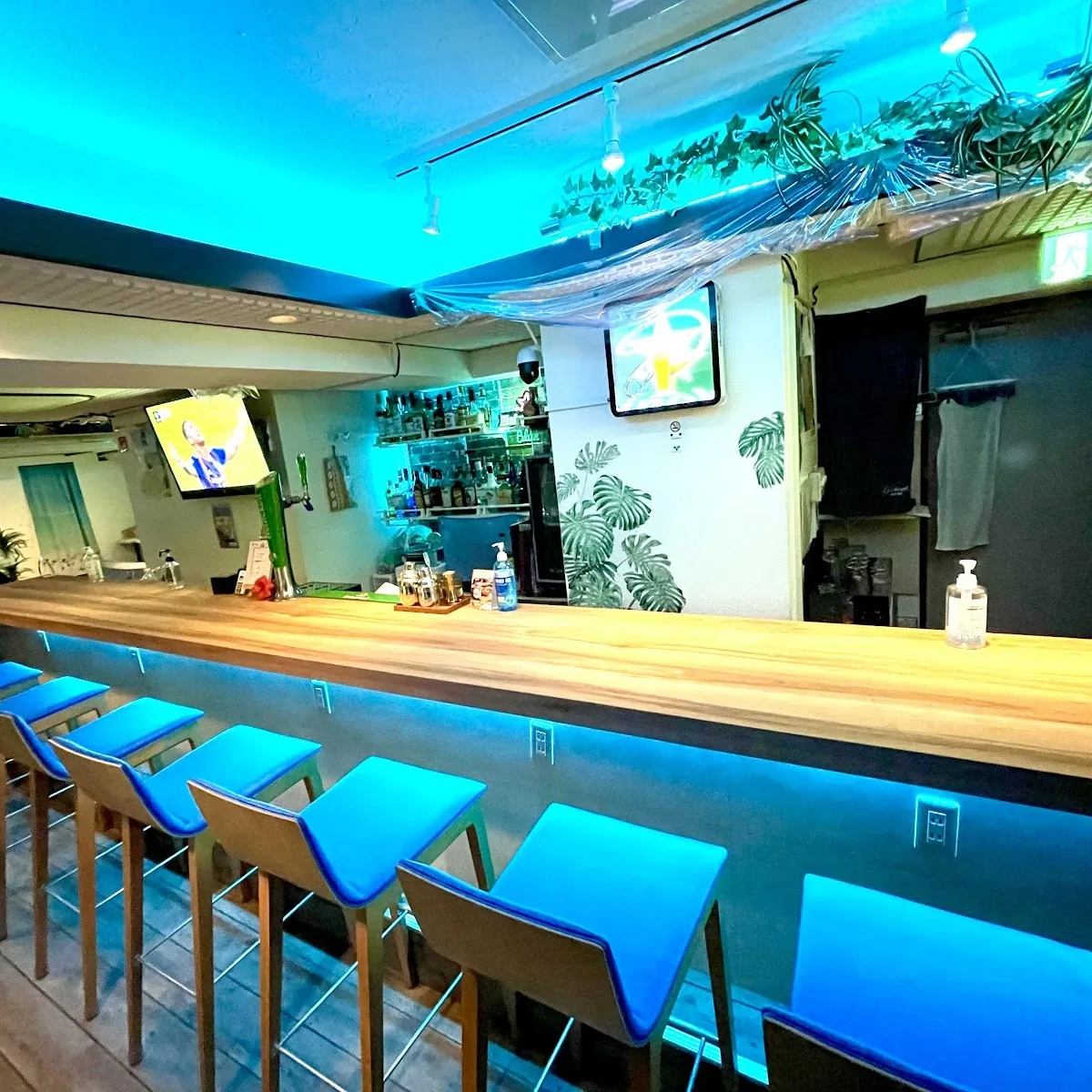 Bar Blue 木場 — Japan, u3012135-0042 Tokyo, Koto City, Kiba, 6 Chomeu221210u22126 uff34uff2buff39u30d3u30eb uff12F