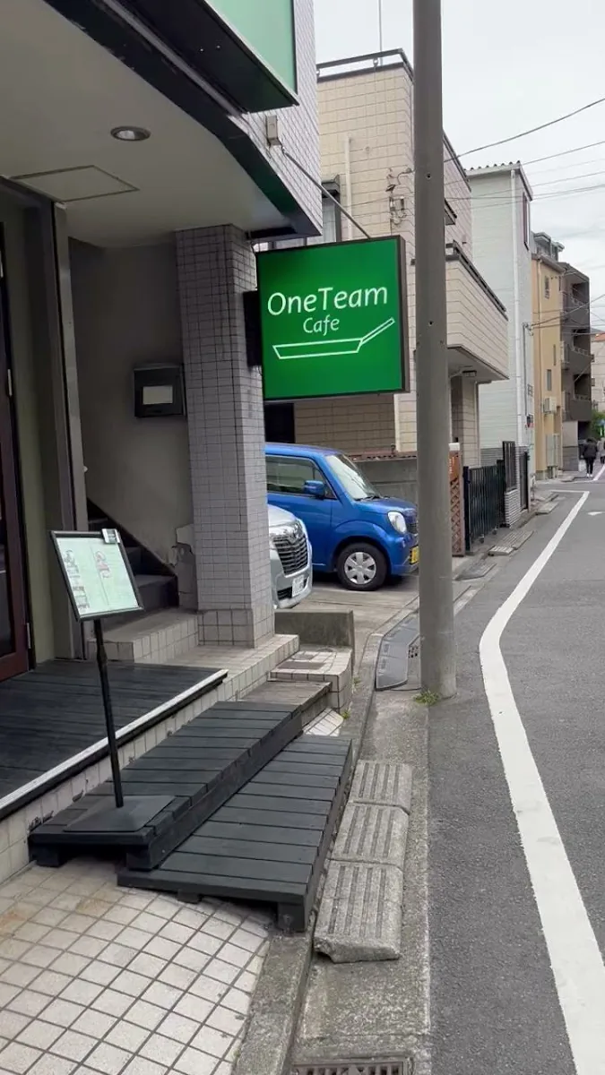 One Team Cafe スポーツバー 東白楽｜カフェ・ランチ・グルメ gallery 3