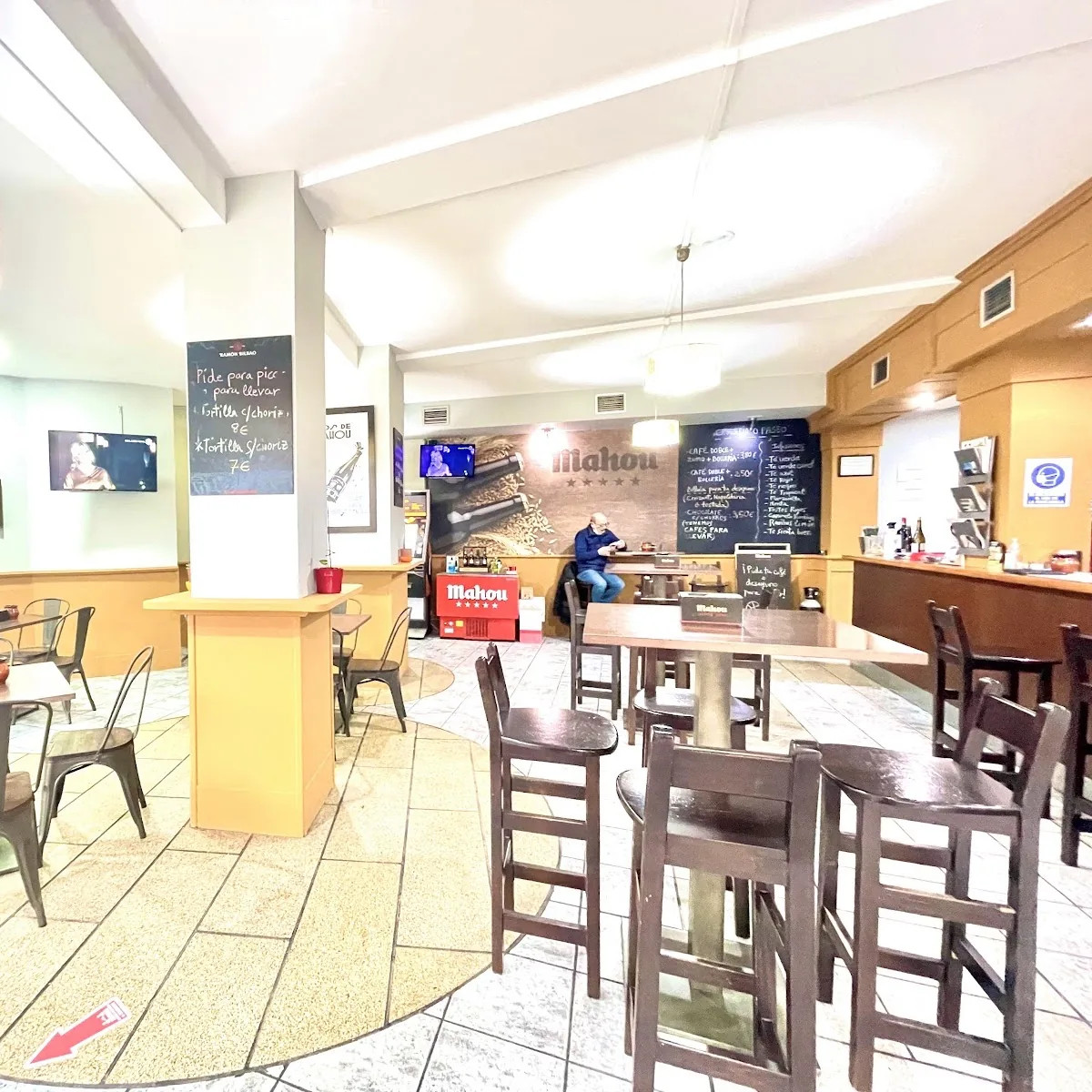 Cafeteria O Paseo — Av. Benito Vigo, 48, 36680 A Estrada, Pontevedra, Spain