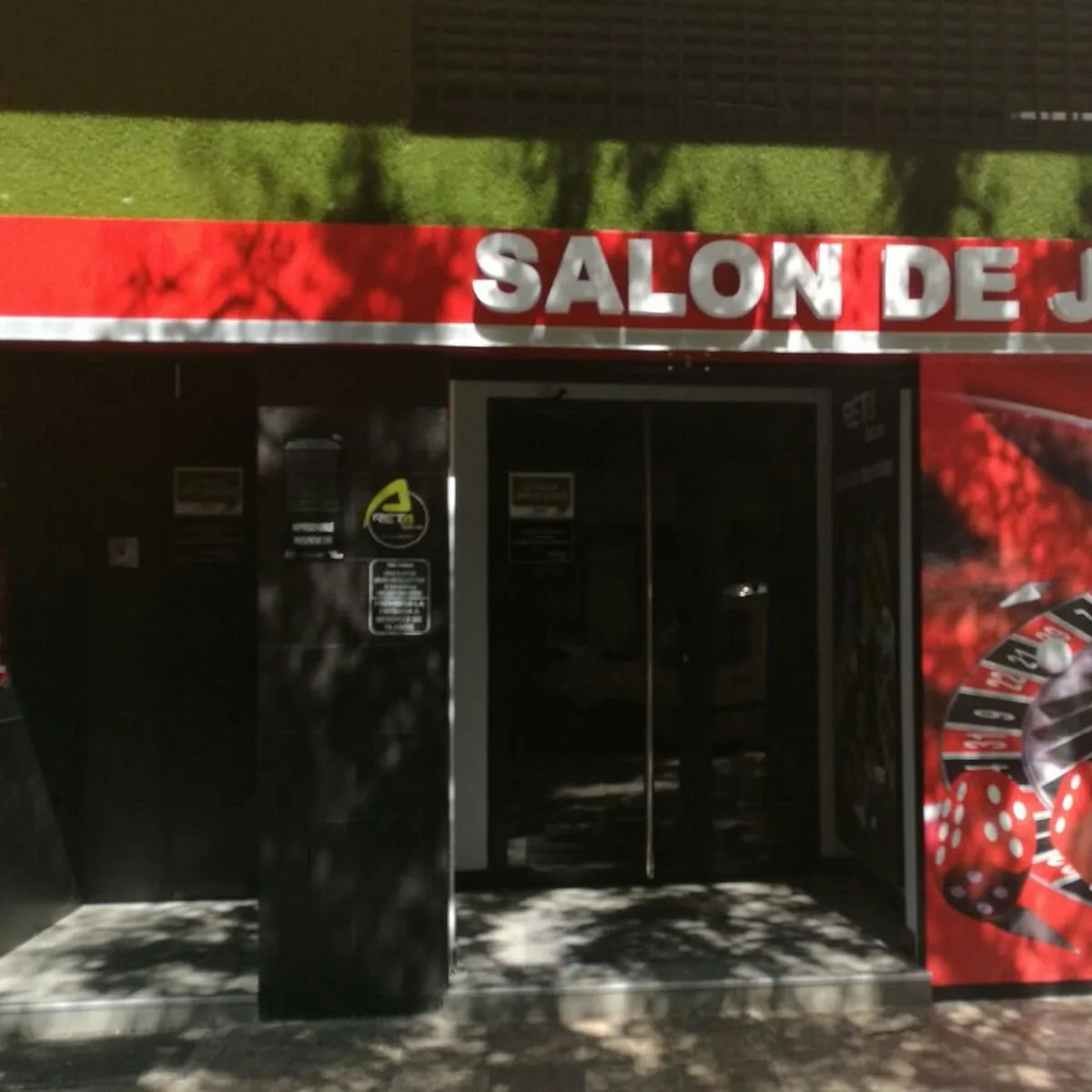 Tiki Taka Albacete 1 — Av. Arquitecto Julio Carrilero, 14, 02005 Albacete, Spain