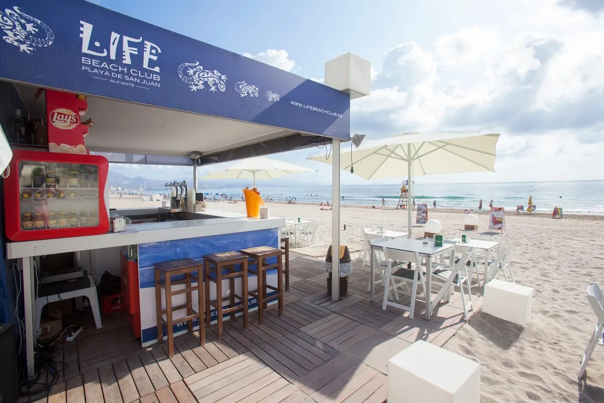 Life Beach Club Alicante gallery 2