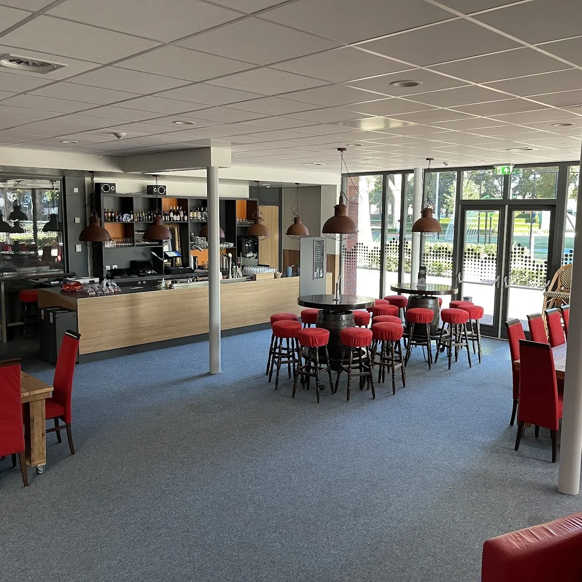 SportCafé DIJJK Almere — Parkwerf 138, 1354 EB Almere, Netherlands