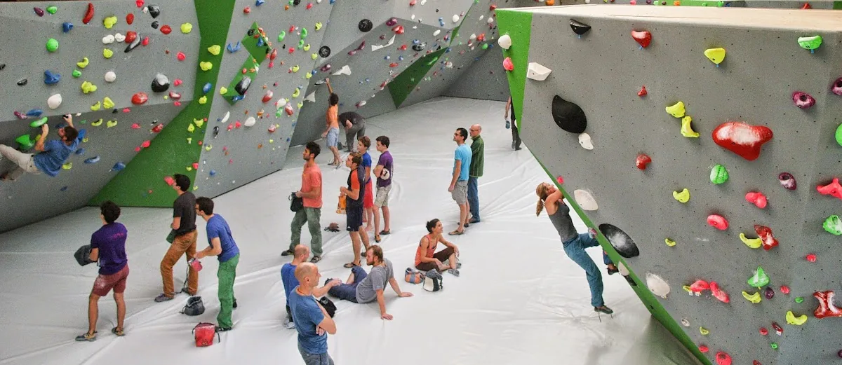 Kei Boulderhal Wagenwerkplaats gallery 2