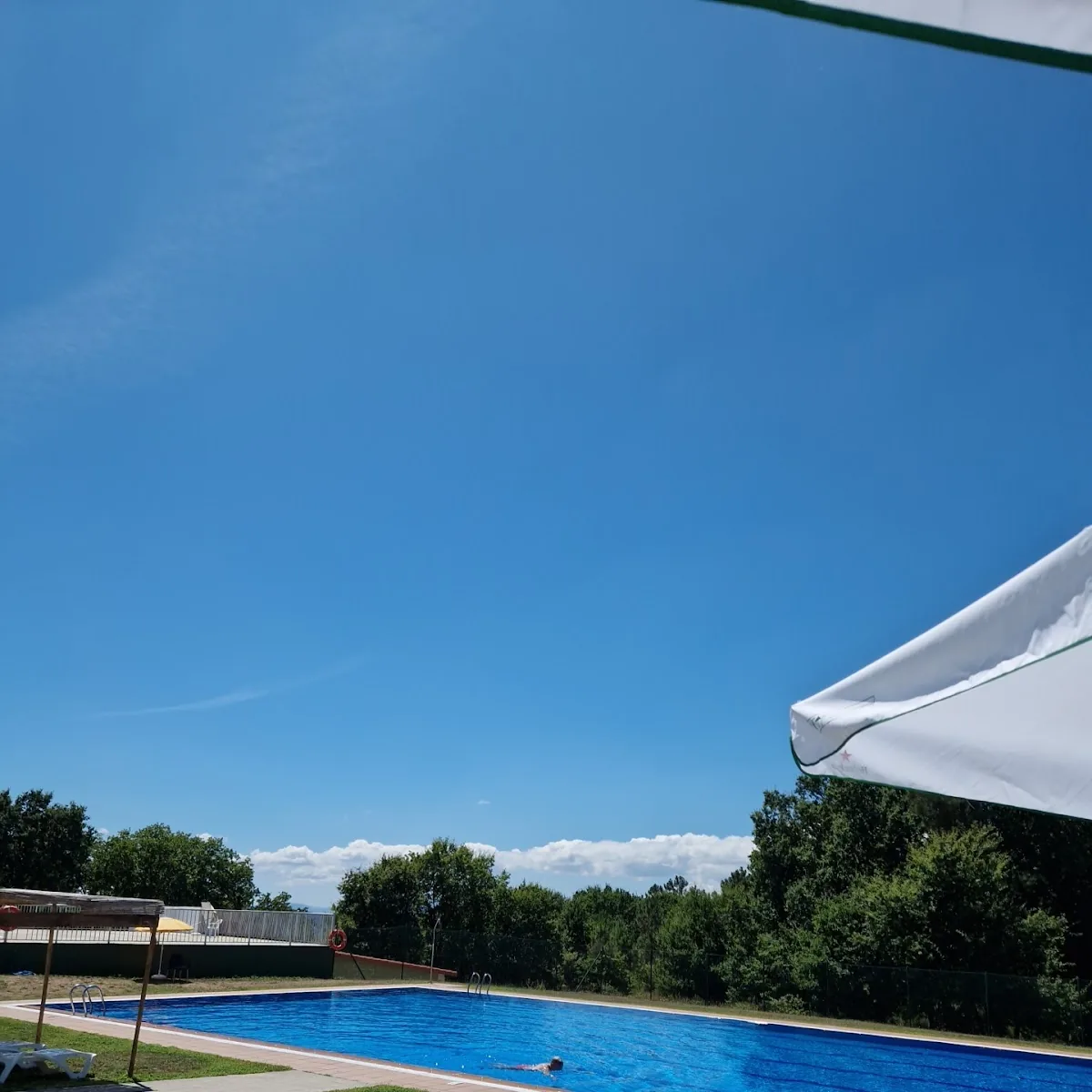 Amoeiro Piscina-bar — 32170 Costademonte, Province of Ourense, Spain