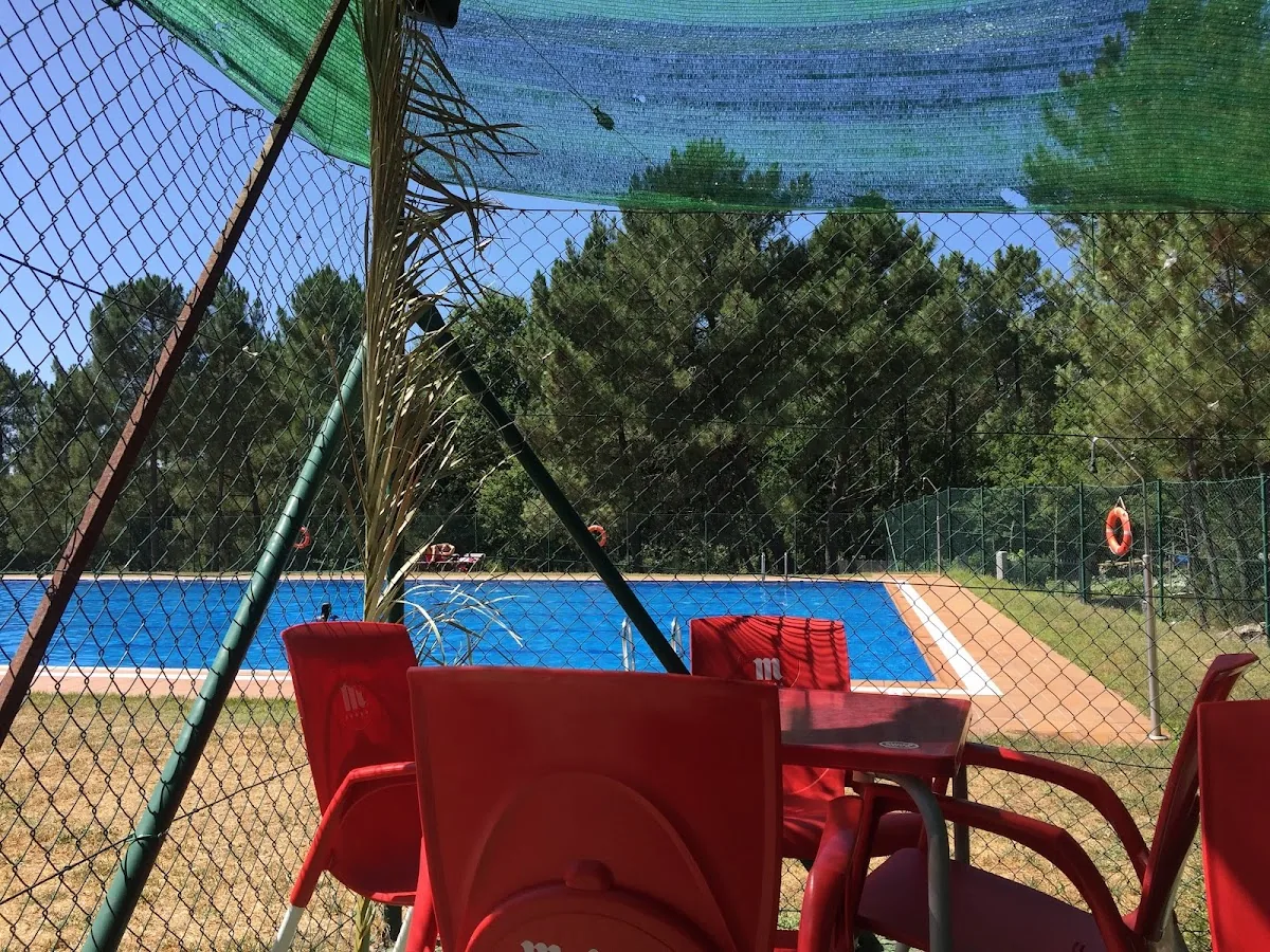 Amoeiro Piscina-bar gallery 2