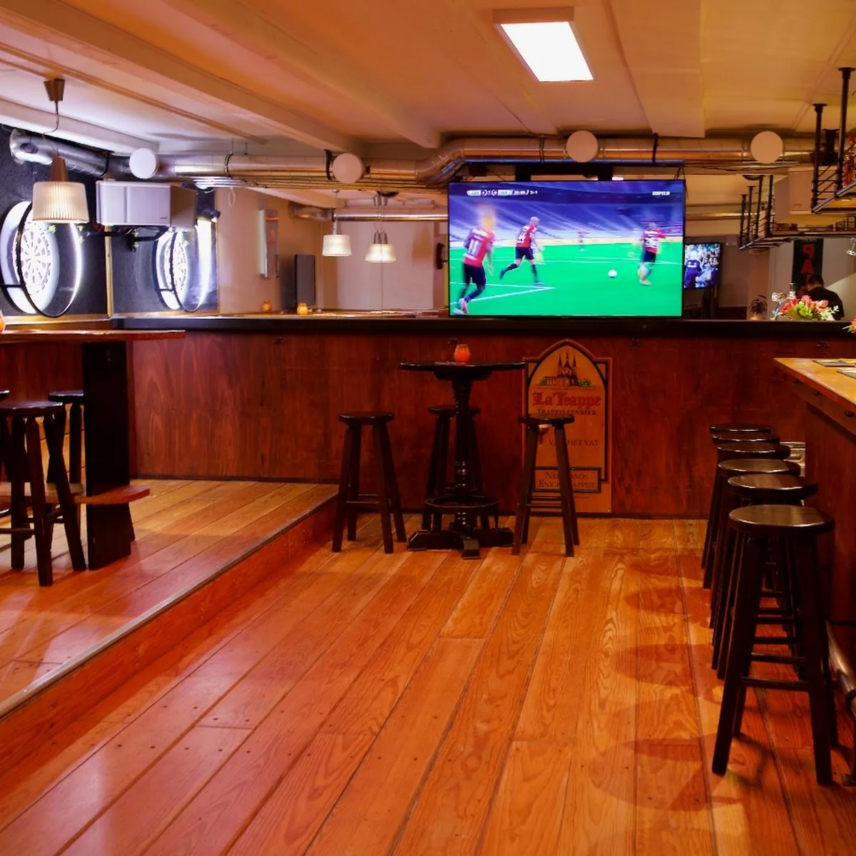 Sportcafe Haarlem — Gedempte Raamgracht 78, 2011 WK Haarlem, Netherlands