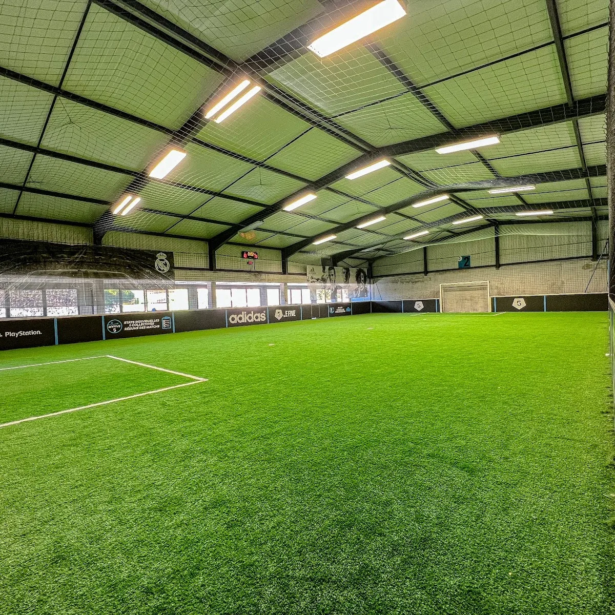 Stadium Antibes — 304 Av. du Pylu00f4ne, 06600 Antibes, France