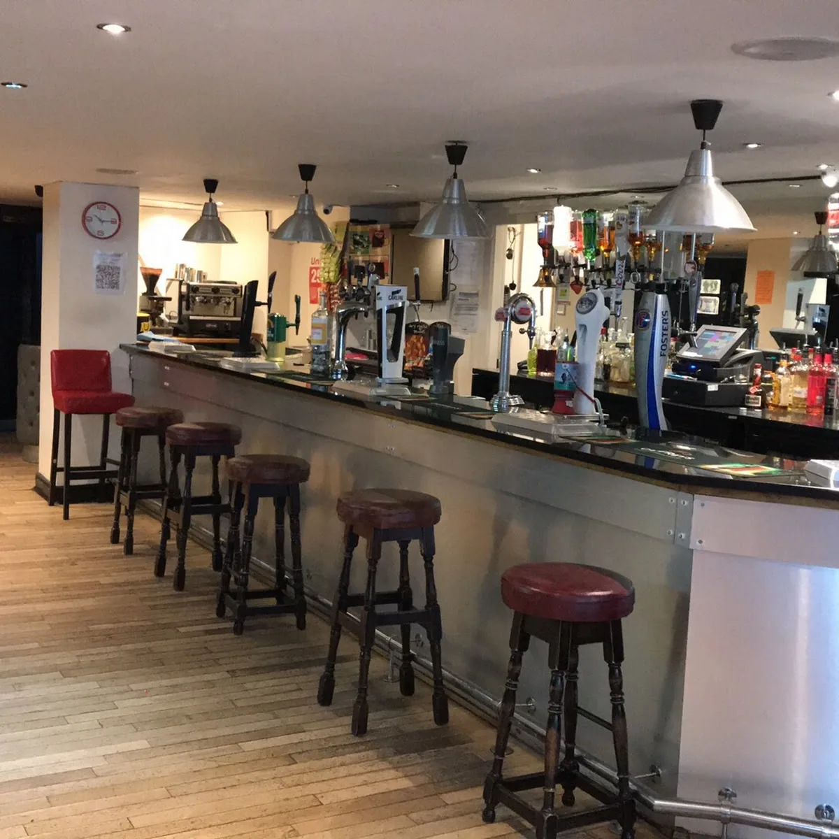 Heavenly’s bar — 8 Old St, Ashton-under-Lyne OL6 6LB, United Kingdom