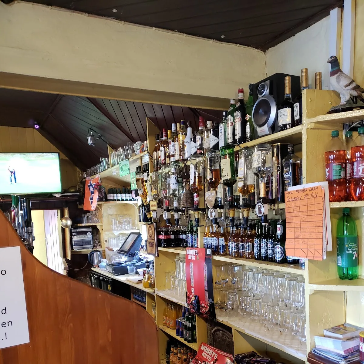 The Three Jolly Pigeons — Lissoy, Athlone, Co. Westmeath, Ireland