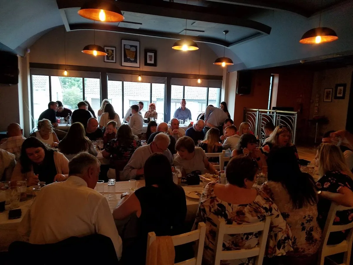 The Dark Horse Bar & Kitchen gallery 2
