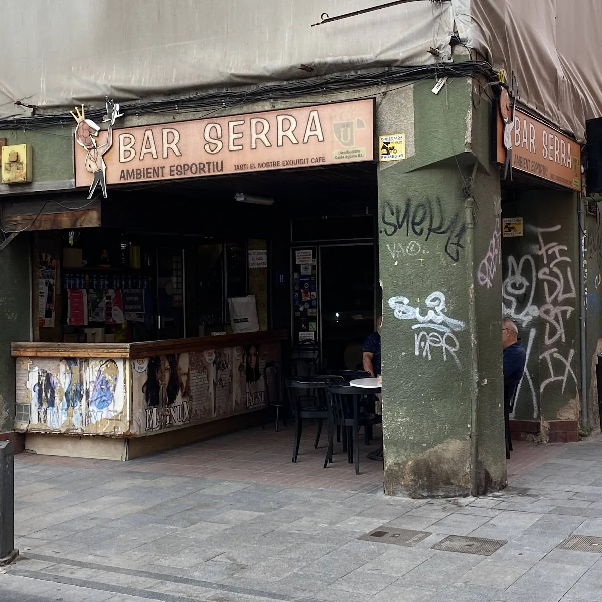 Bar Serra — Carrer de Francesc Layret, 85, 08911 Badalona, Barcelona, Spain
