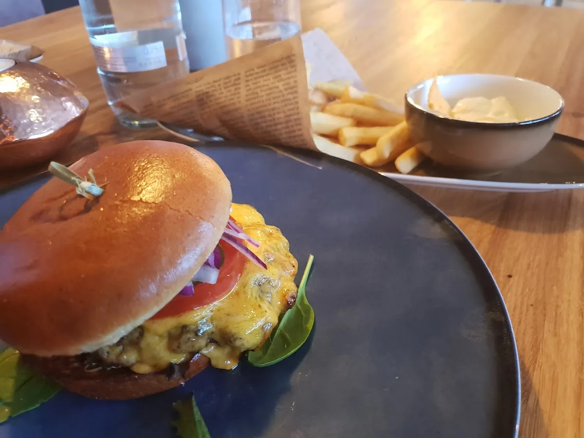 TimeOut Sportsbar Burger Bamberg gallery 2