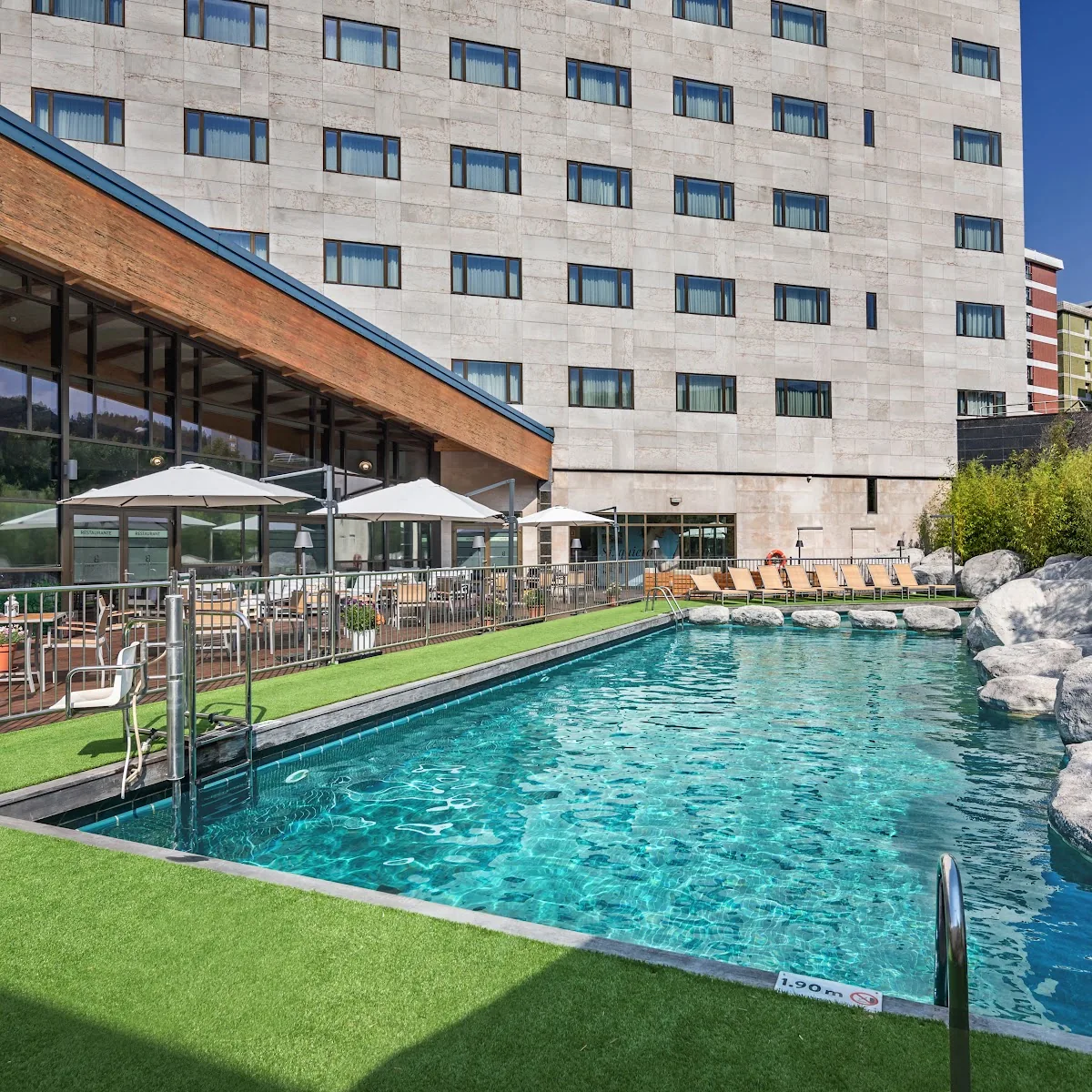 Hotel Puerta De Bilbao — Rio Castau00f1os Kalea, 2, 48903 Barakaldo, Bizkaia, Spain