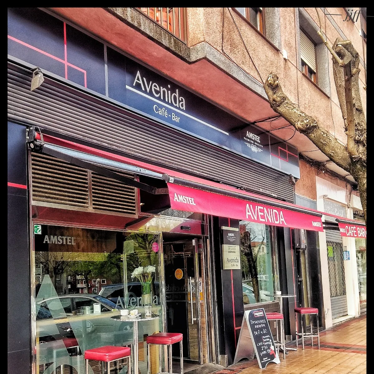 Café Bar Avenida — Askatasun Etorbidea, 17, 48901 Barakaldo, Bizkaia, Spain