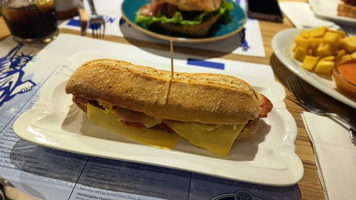 Manhattan Barakaldo gallery 2