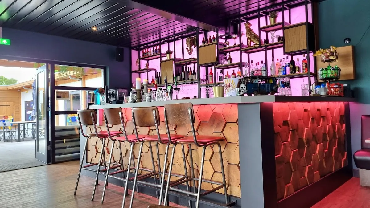 Eetcafé en Bowling Western Plaza gallery 2