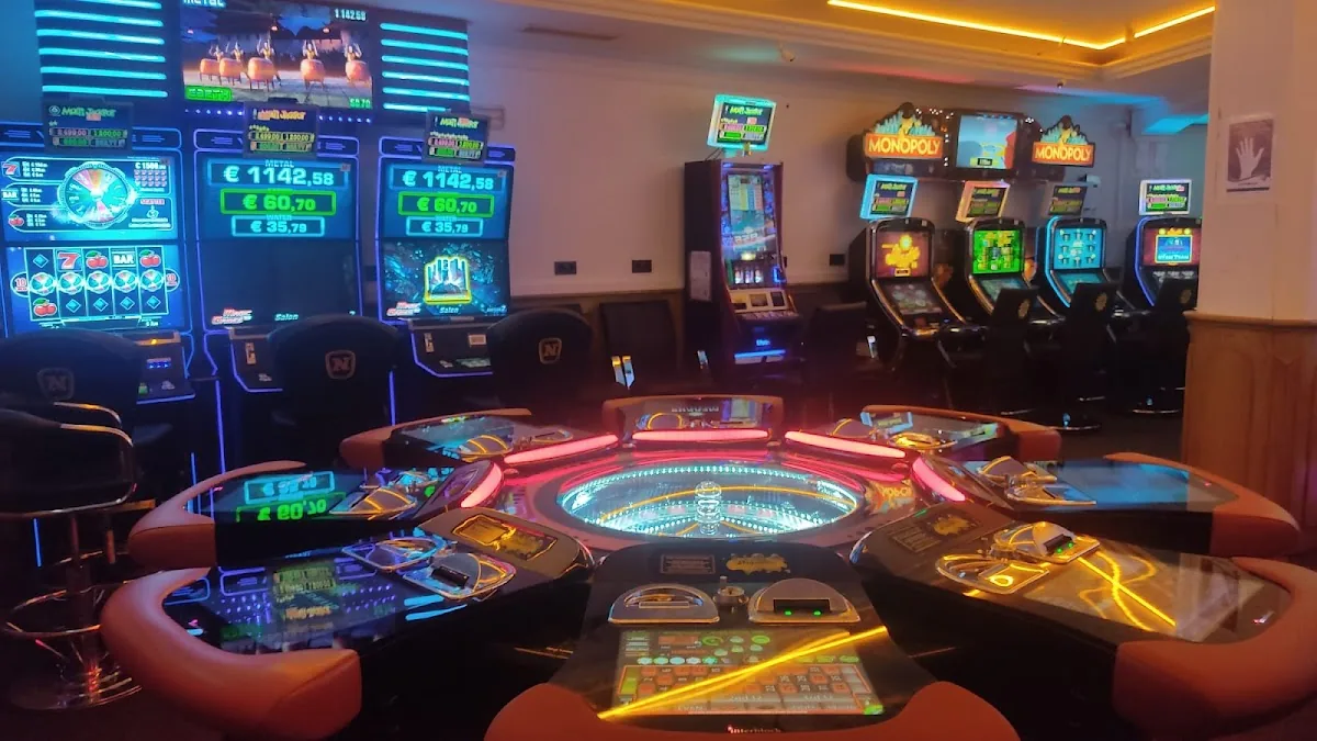 salon de juegos gallery 3