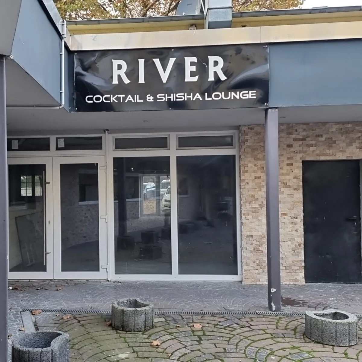 River Bochum Shisha & Cocktail Lounge — Kortumstrau00dfe 135, 44787 Bochum, Germany