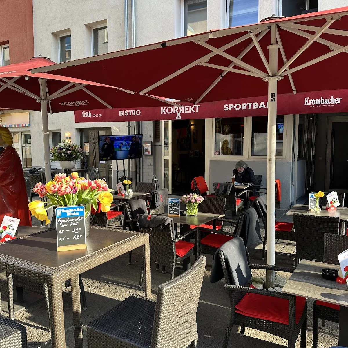 Cafe` Korrekt Bistro & Sportbar — Bru00fcdergasse 14, 53111 Bonn, Germany