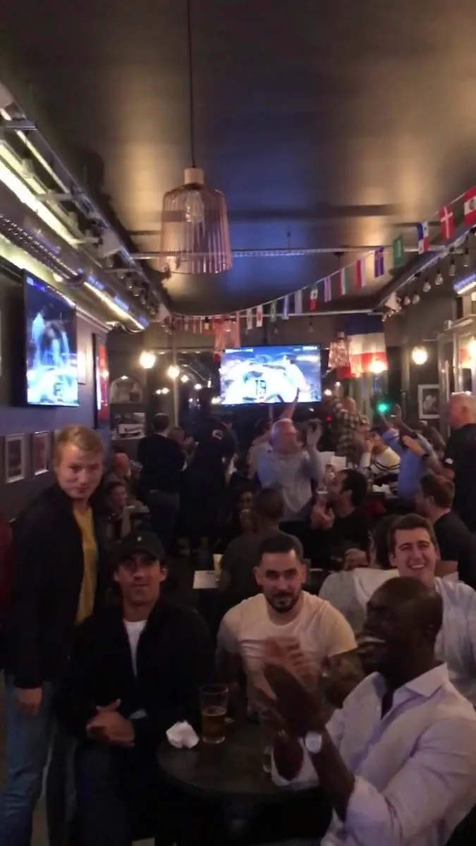 Big Tom Pub gallery 3