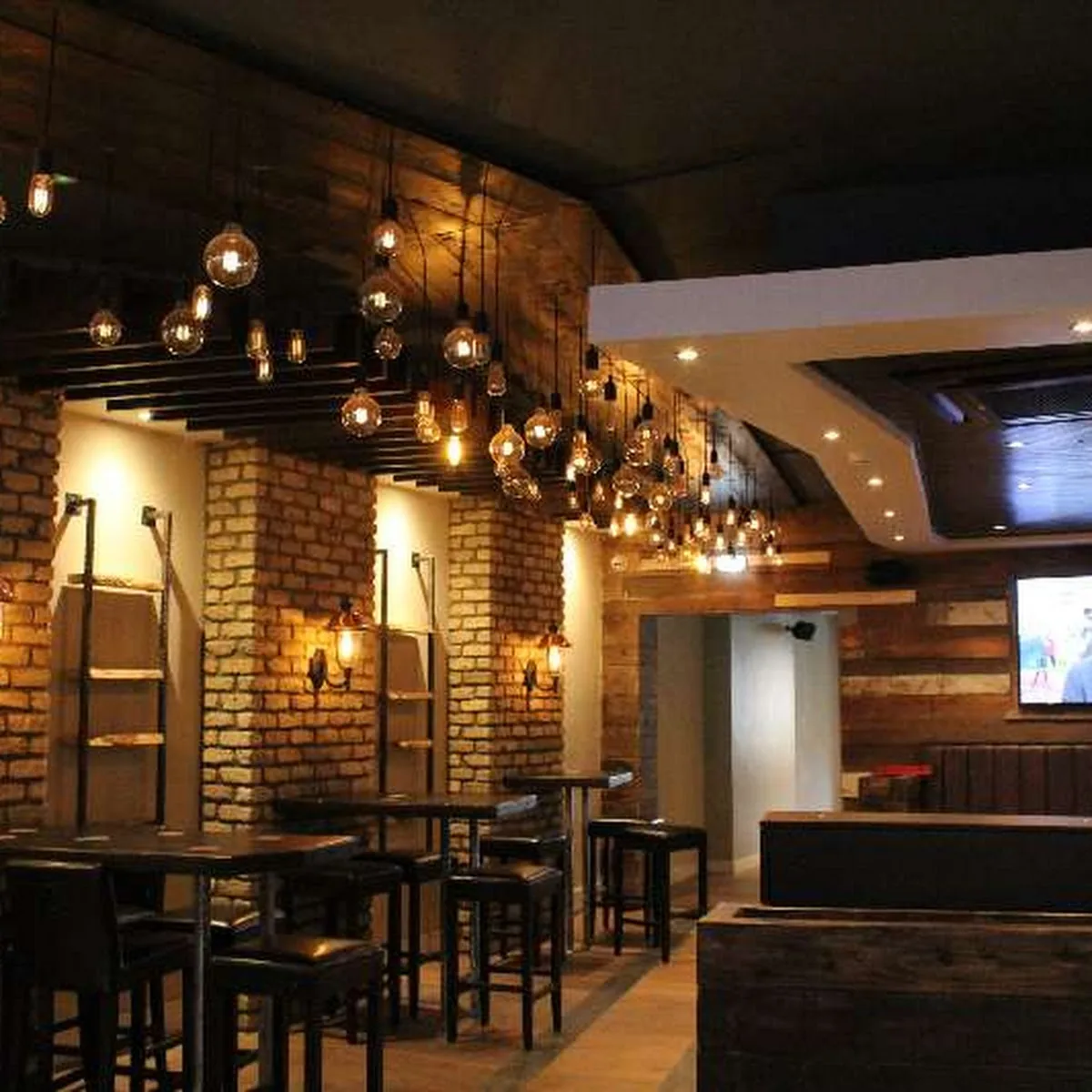 The Moylurg Inn — The Crescent, Termon, Boyle, Co. Roscommon, Ireland