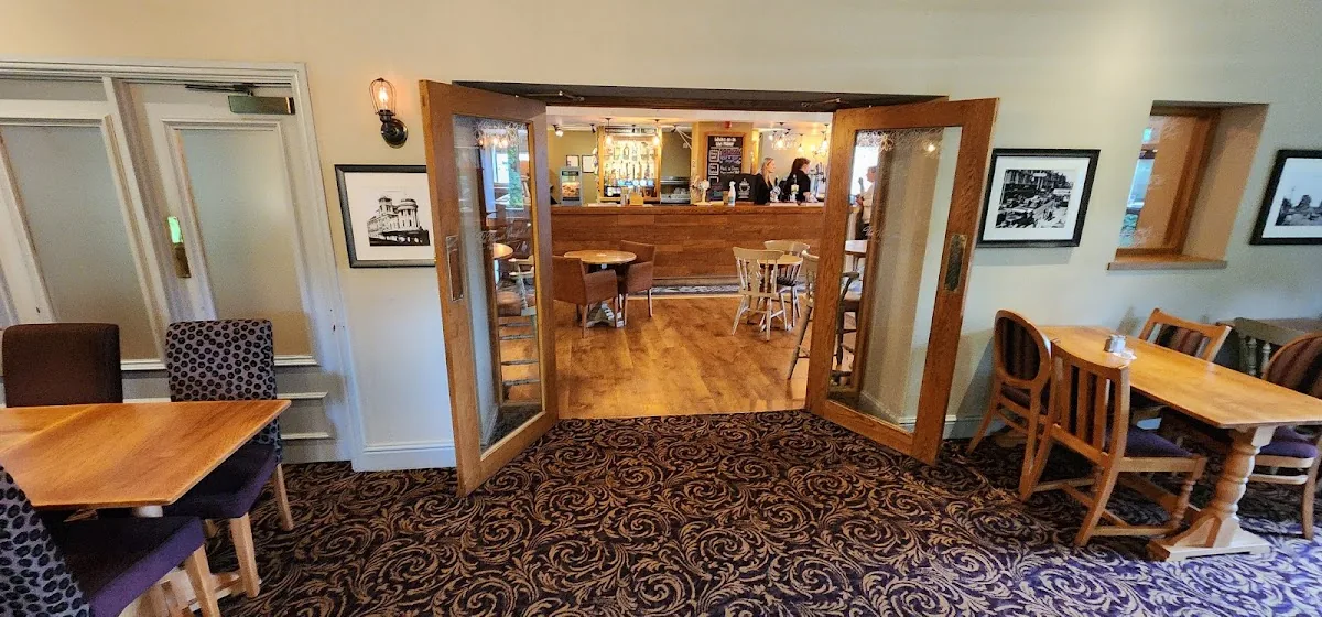 The Manor House Eccleshill gallery 3