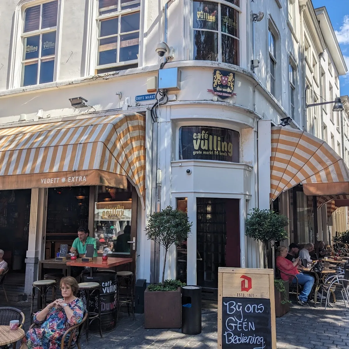 Café Vulling — Grote Markt 16, 4811 XR Breda, Netherlands