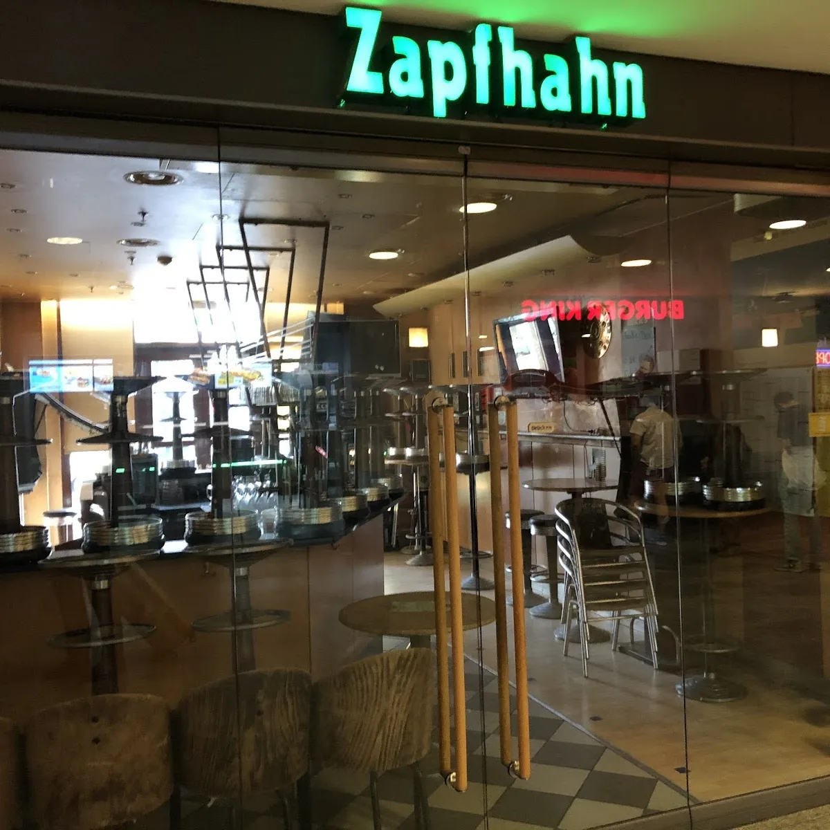 Zapfhahn – Bremen — Ostflu00fcgel, Bahnhofspl. 15, 28195 Bremen, Germany