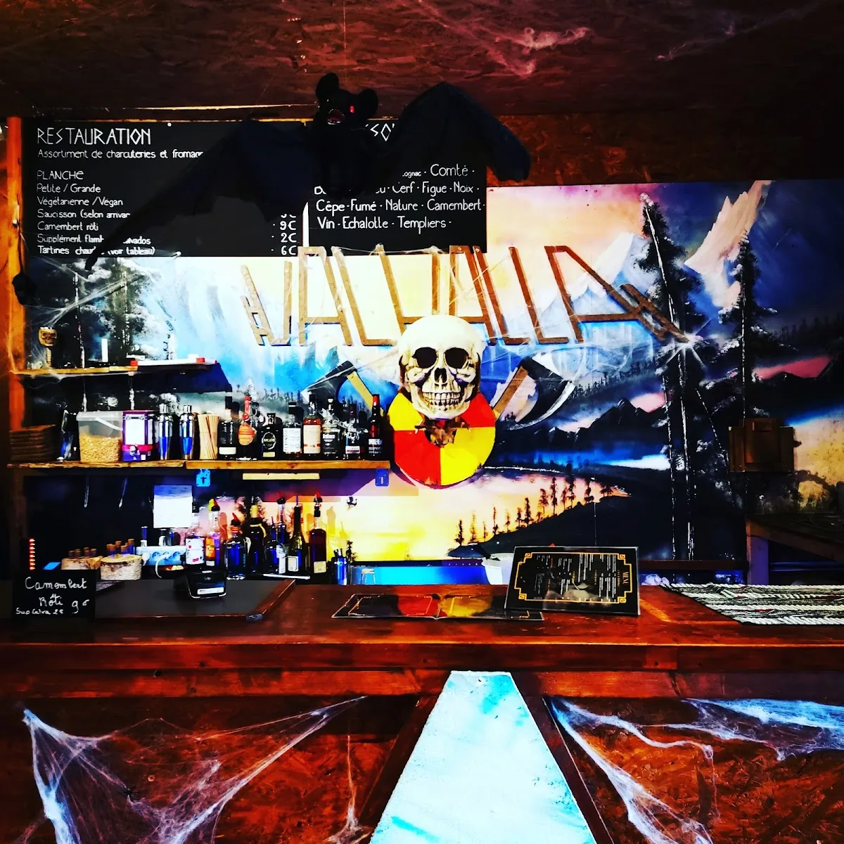 Le Valhalla – Bar – Restaurant – Lancer de hache — 6 Av. de la Grande Plaine, 14760 Bretteville-sur-Odon, France